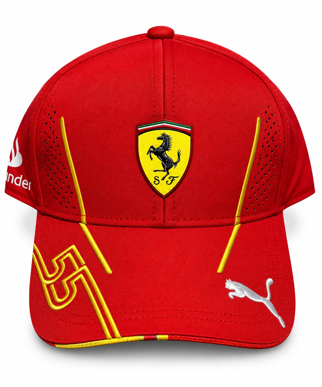 Gorra DERRAPA Ferrari Santander negro y rojo, vista 2, sobre fondo blanco