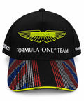 Gorra DERRAPA Aston Martin Aramco Negro con visera a cuadros y verde neón, vista frontal, sobre fondo blanco