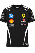Camiseta DERRAPA Ferrari Negro con detalles blancos, vista frontal, sobre fondo blanco