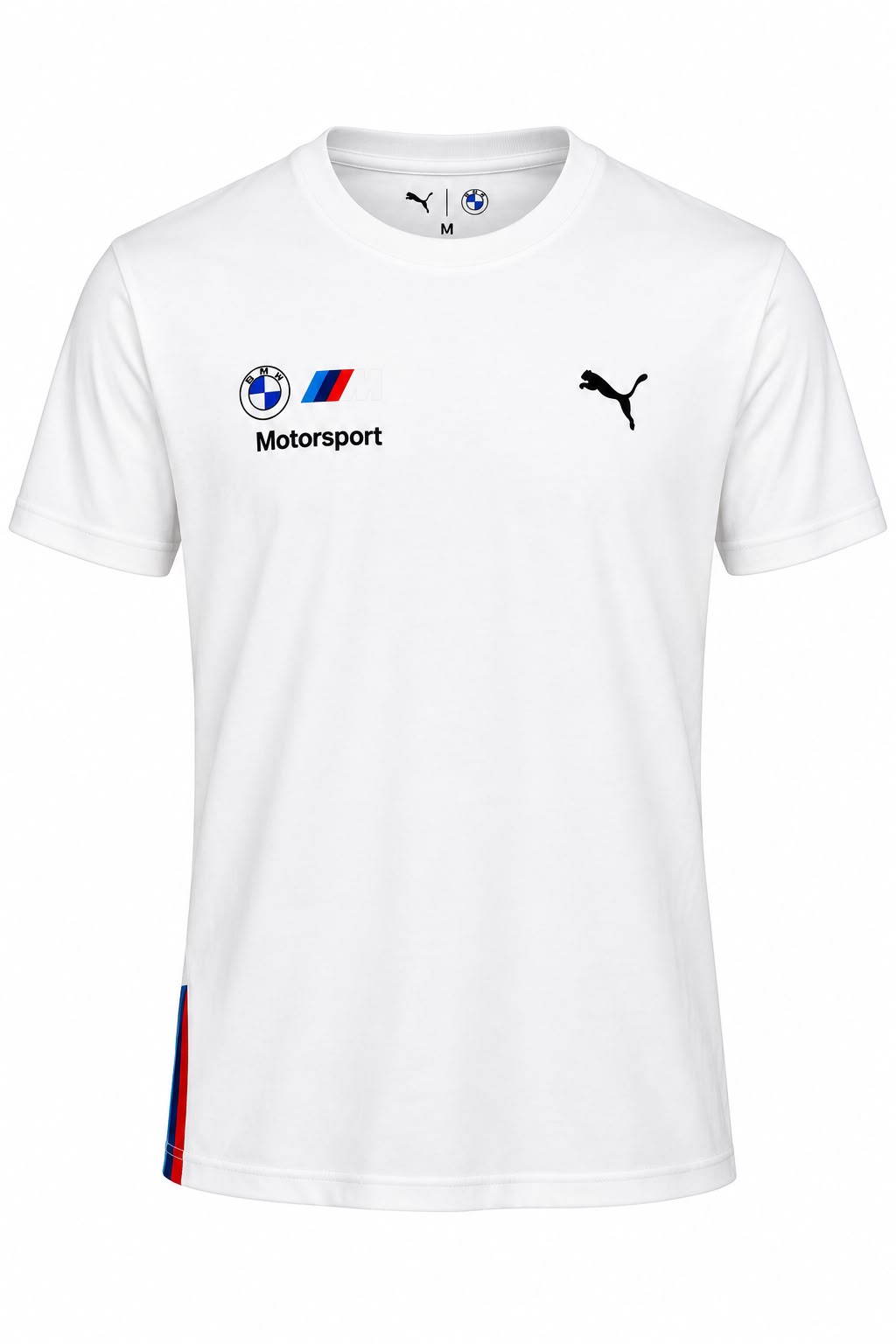 Camiseta DERRAPA BMW M Motorsport Blanco con hombros negros y franja azul y roja, vista frontal, sobre fondo blanco
