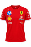 Camiseta corte femenino DERRAPA Ferrari Rojo con puños blancos, vista frontal, sobre fondo blanco